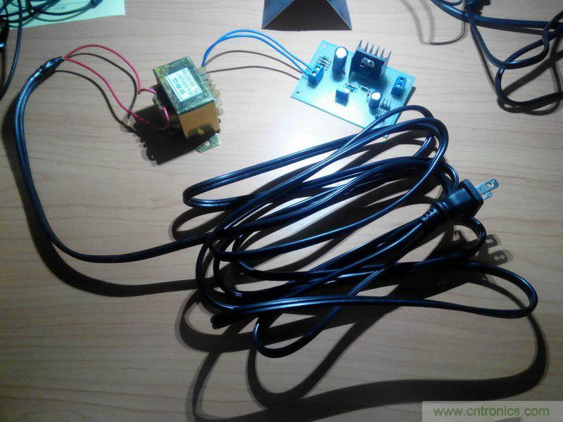 網(wǎng)友分享：DIY一個LM317 可調穩(wěn)壓電源