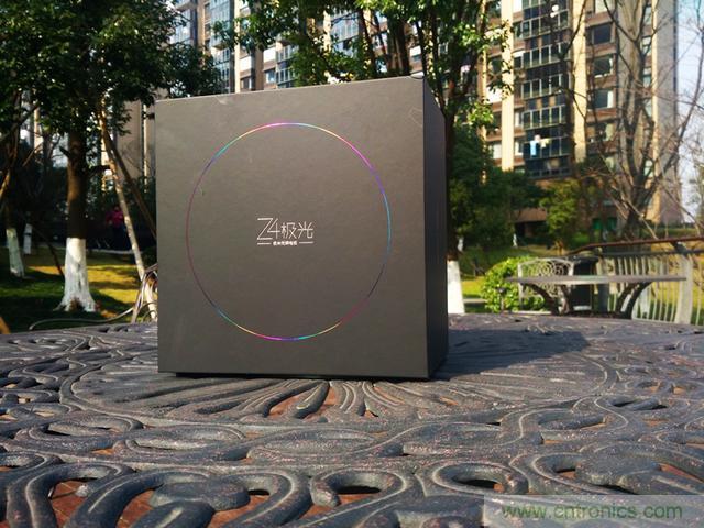 無屏電視時代已然來臨，客廳你做好準(zhǔn)備了嗎？